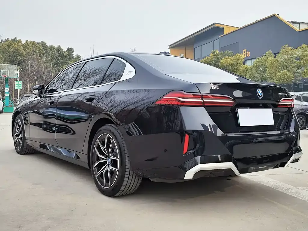 BMW i5 2024 из CN, фото 4
