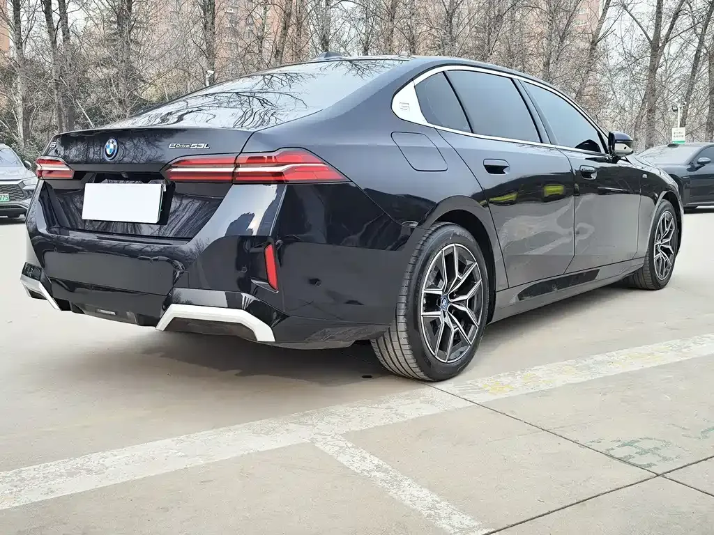 BMW i5 2024 из CN, фото 9