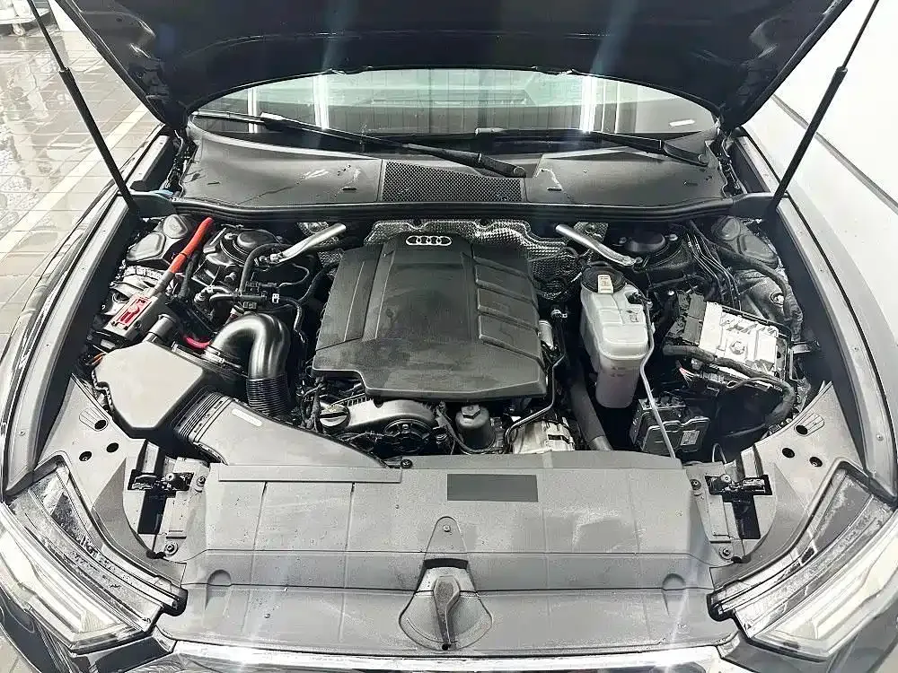 Audi A6L 2024 из CN, фото 10