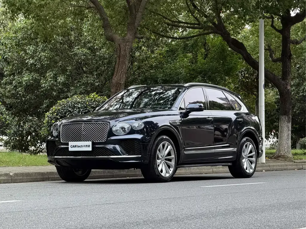 Bentley Bentayga 2024 из CN, фото 1