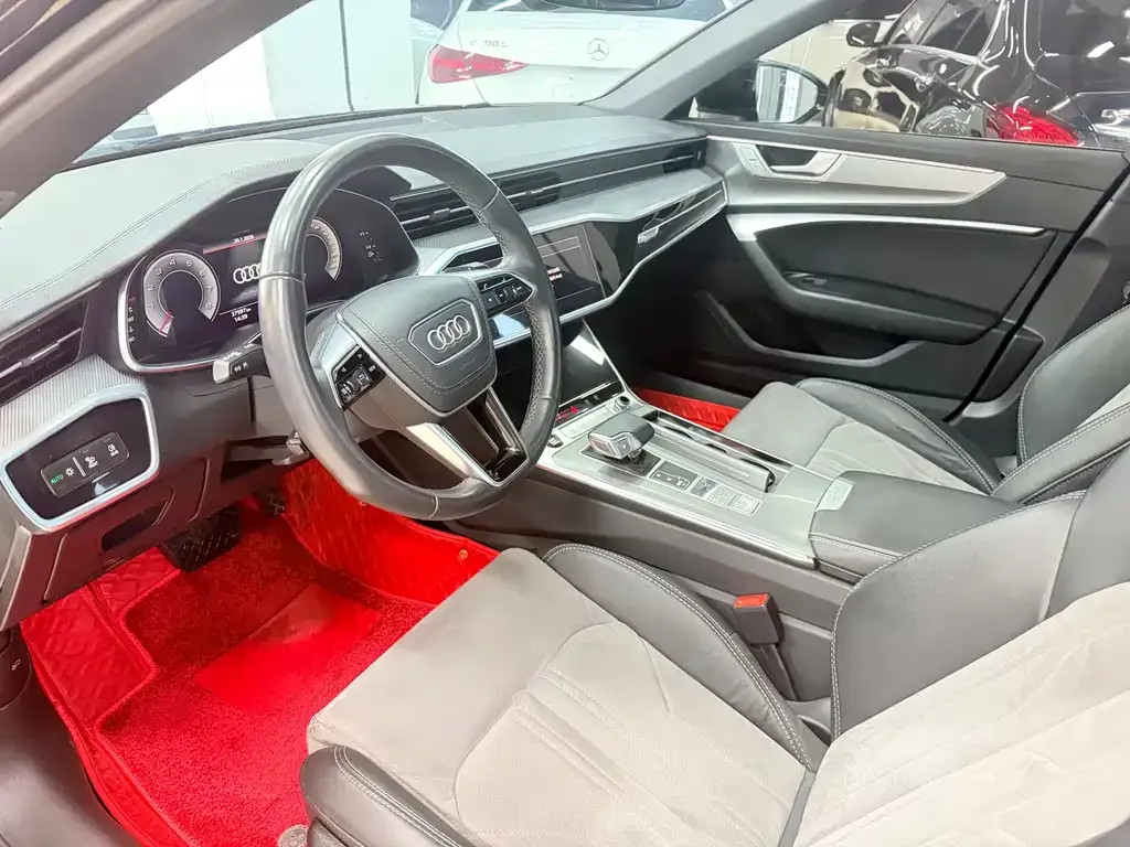 Audi A6L 2023 из CN, фото 10