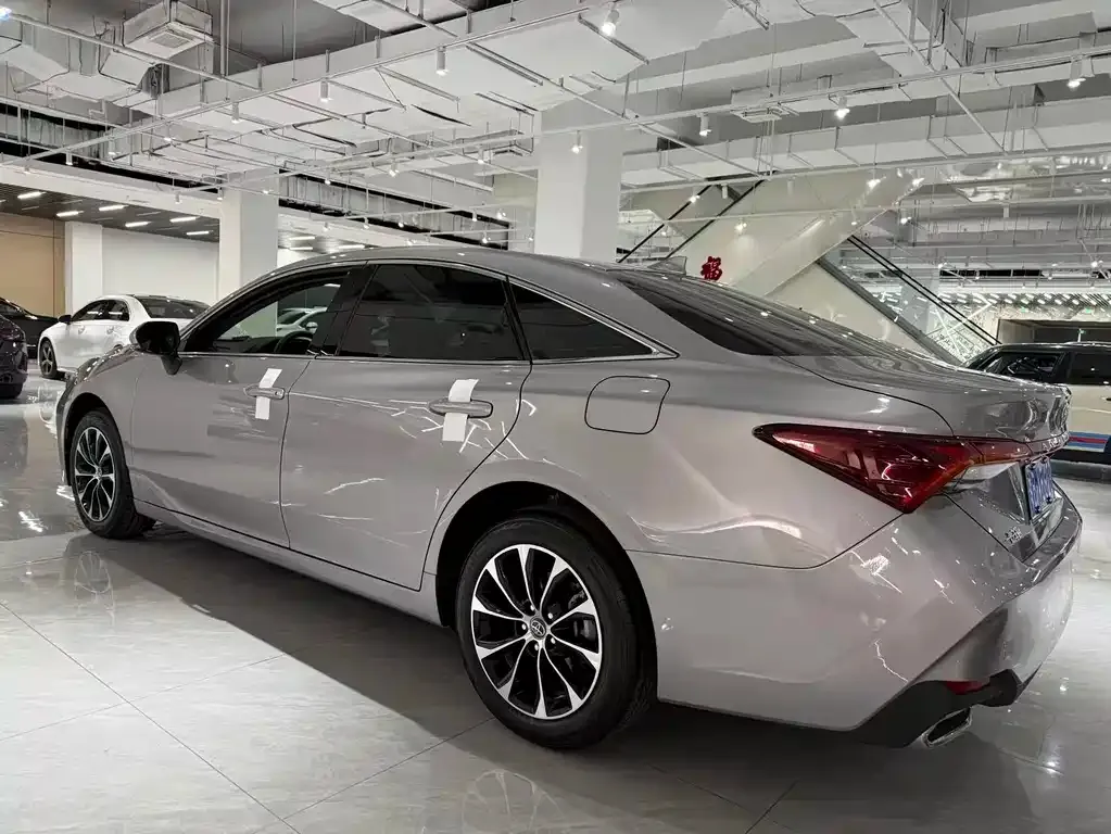 Toyota Avalon 2024 из CN, фото 2