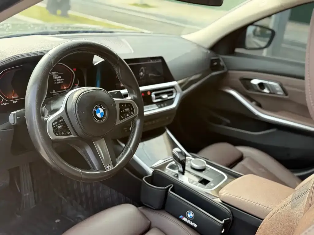 BMW 3 Series 2021 из CN, фото 4