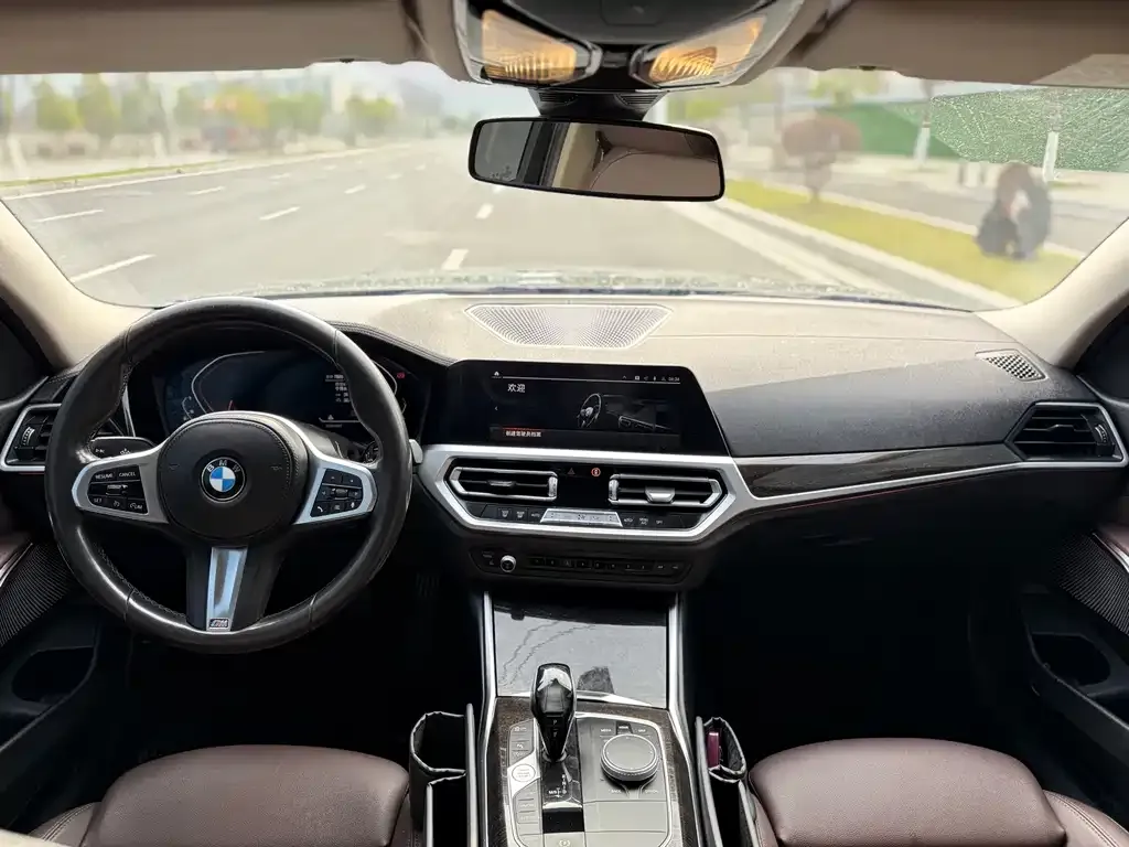 BMW 3 Series 2021 из CN, фото 7