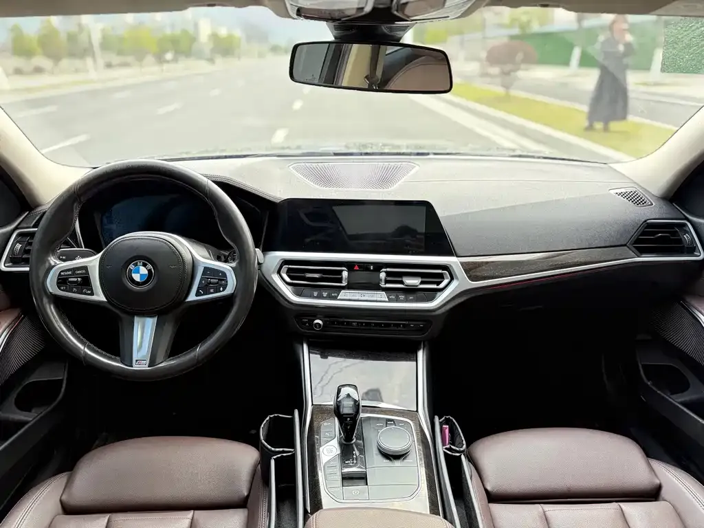BMW 3 Series 2021 из CN, фото 8