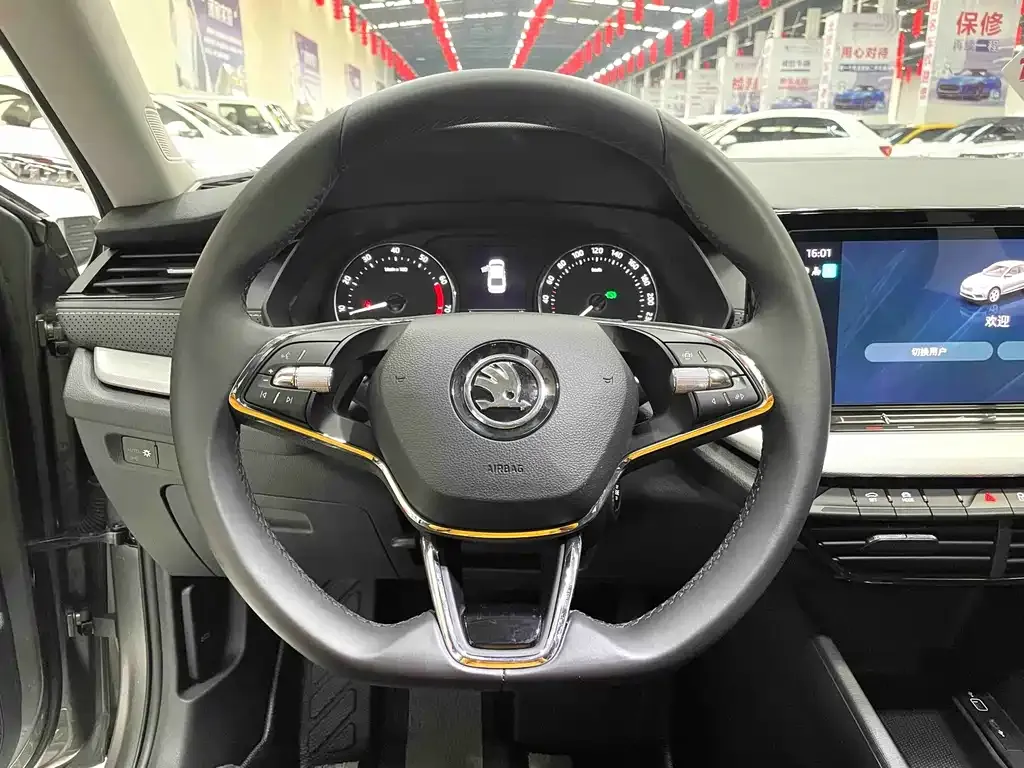 Skoda Octavia 2023 из CN, фото 3