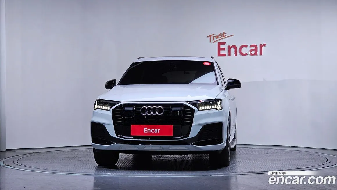 Audi Q7 2023 из KR, фото 6