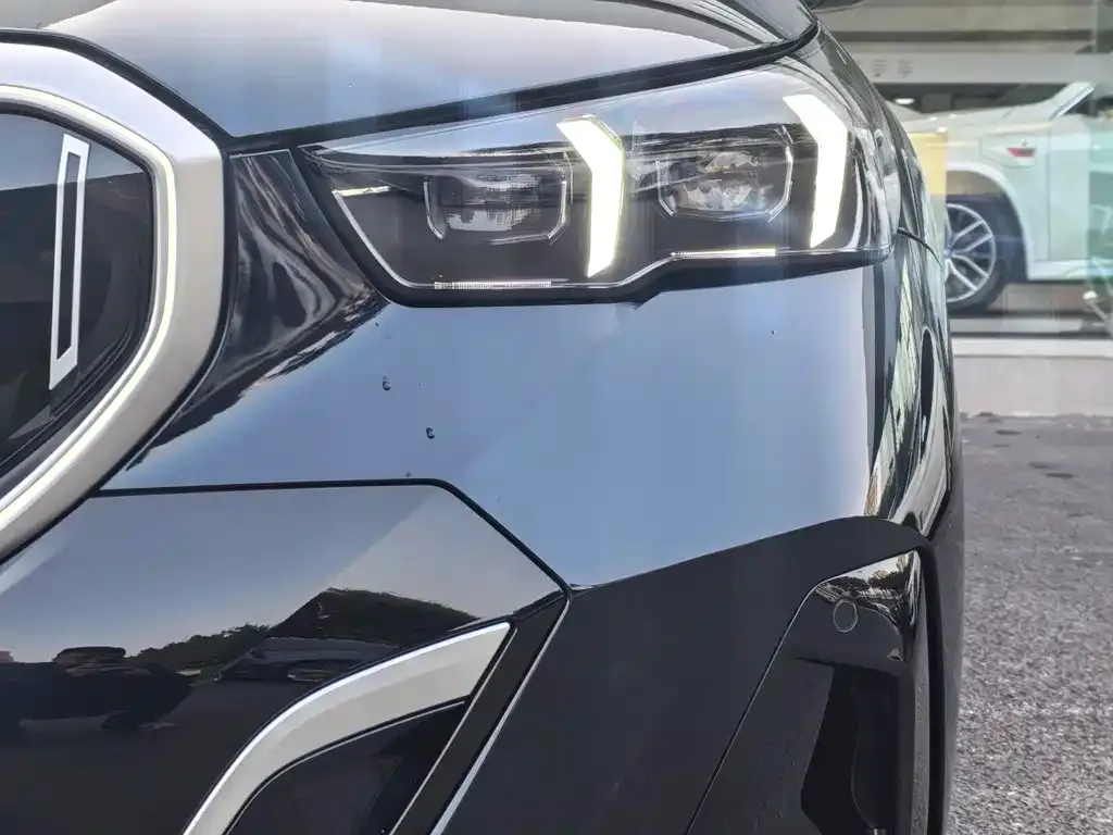 BMW i5 2025 из CN, фото 2