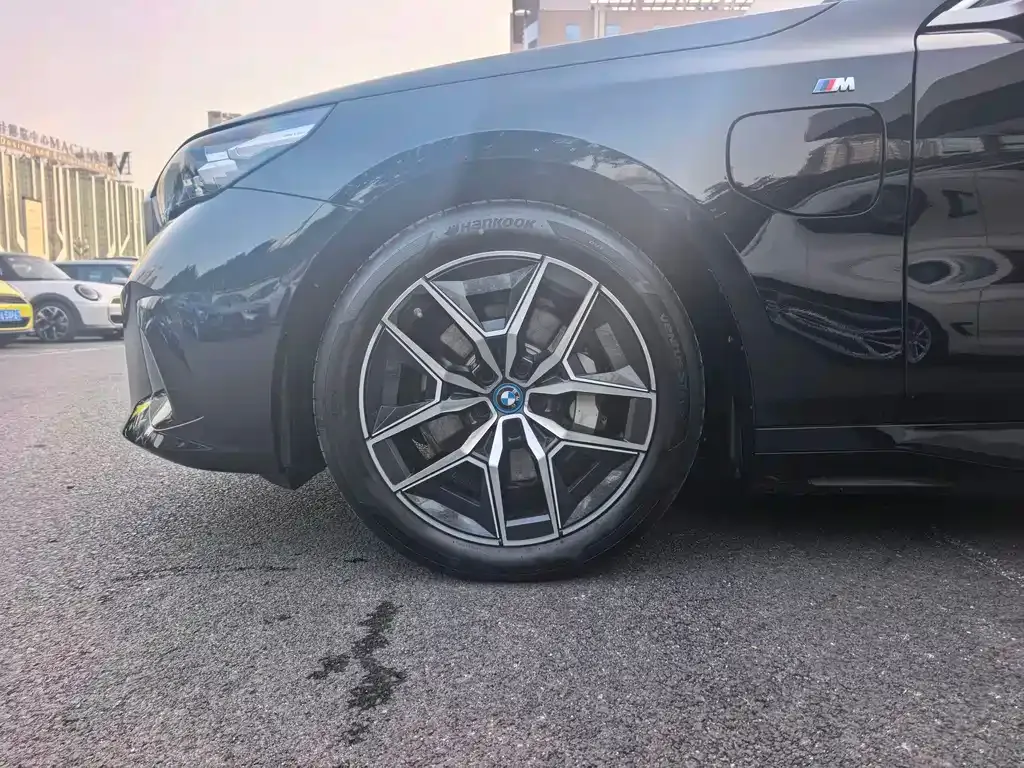 BMW i5 2025 из CN, фото 9