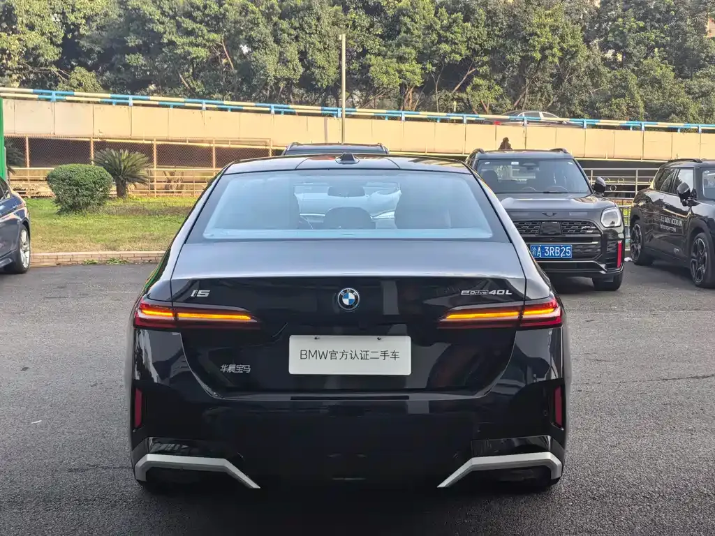 BMW i5 2025 из CN, фото 8