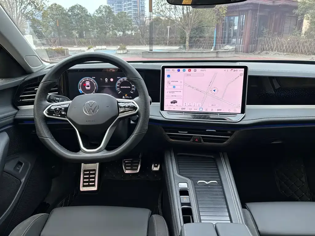 Volkswagen Magotan 2024 из CN, фото 4