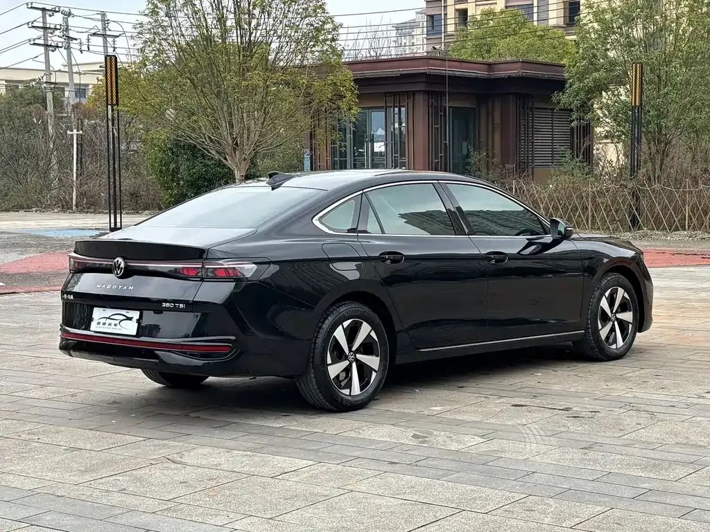Volkswagen Magotan 2024 из CN, фото 7