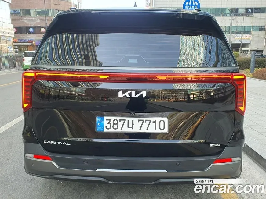Kia Carnival — фото 7