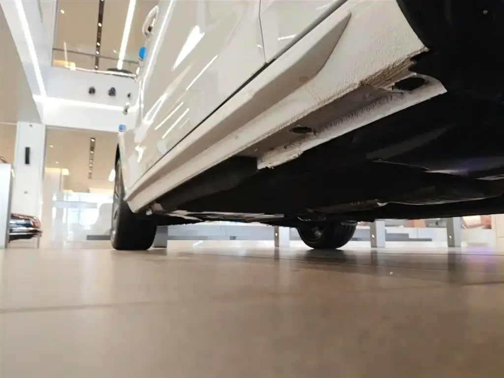 Audi A4L 2024 из CN, фото 6