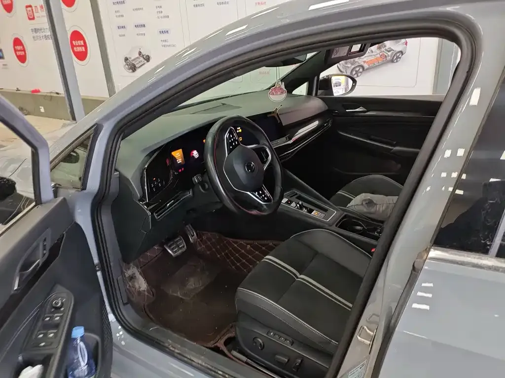 Volkswagen Golf 2021 из CN, фото 4