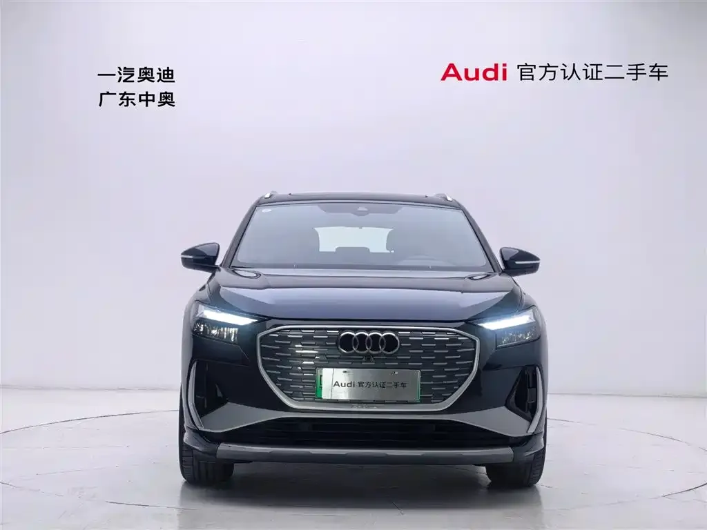 Audi Q4 e-tron — фото 10