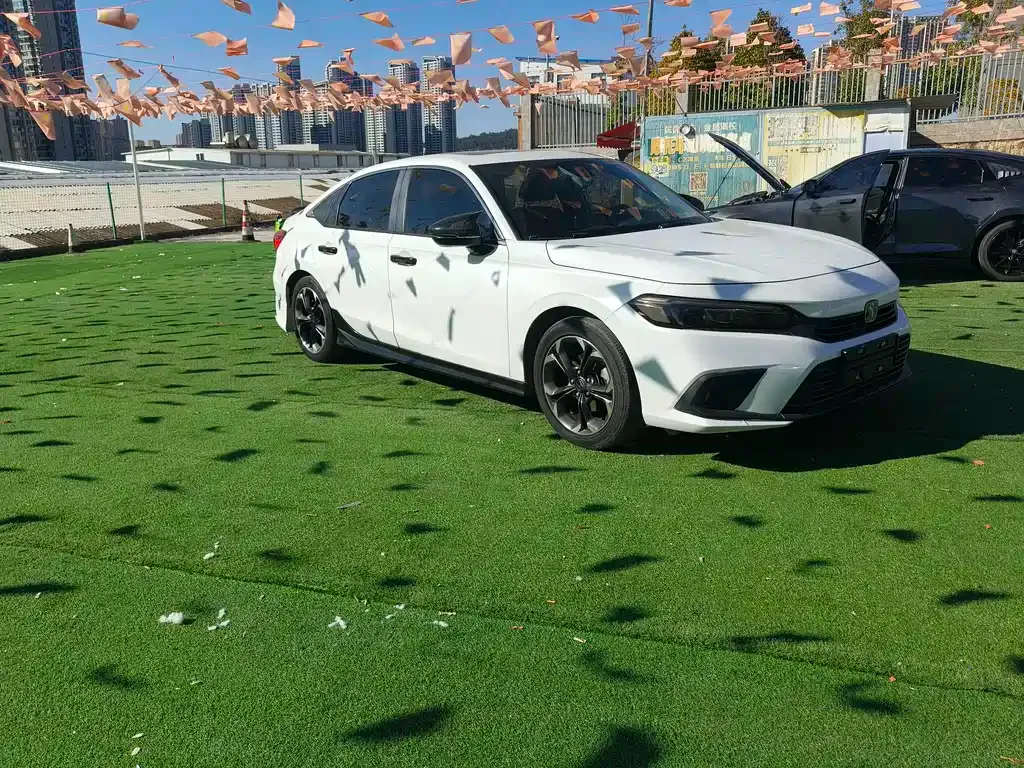 Honda Civic — фото 8