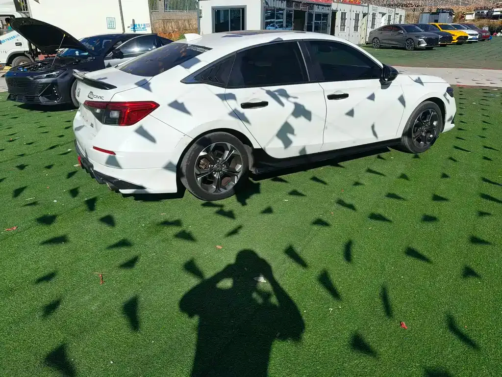 Honda Civic — фото 5