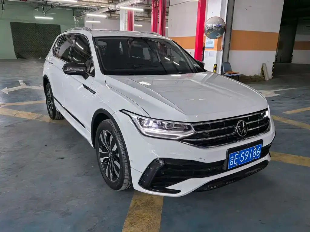 Volkswagen Tiguan L 2024 из CN, фото 8