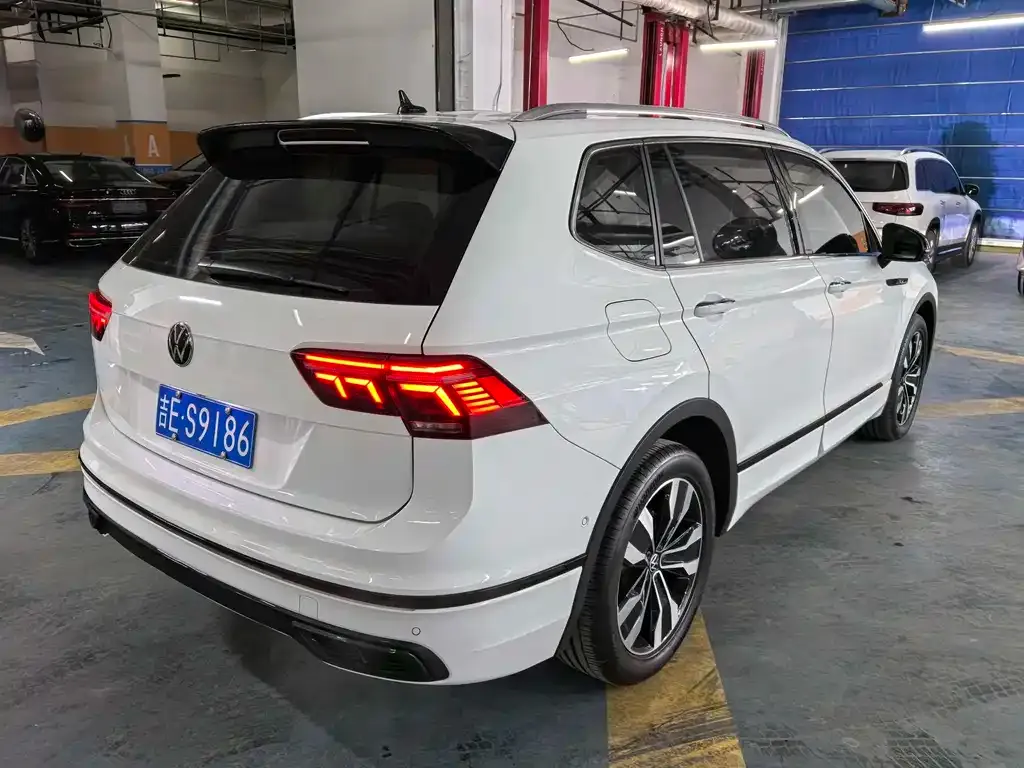 Volkswagen Tiguan L 2024 из CN, фото 5