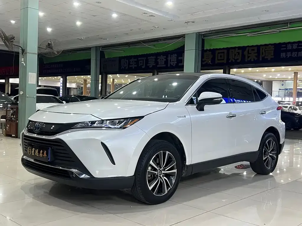Toyota Harrier 2024 из CN, фото 1