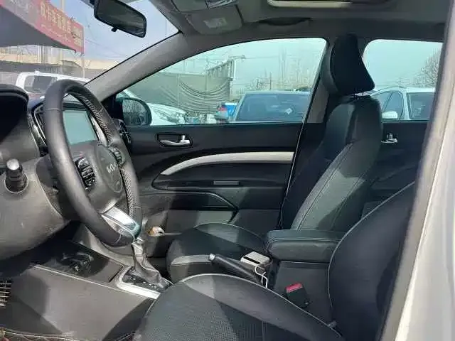 Kia KX1 2022 из CN, фото 2