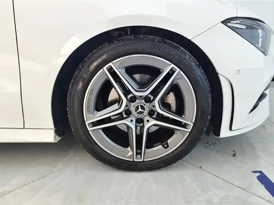 Mercedes-Benz CLA (Import) — фото 9