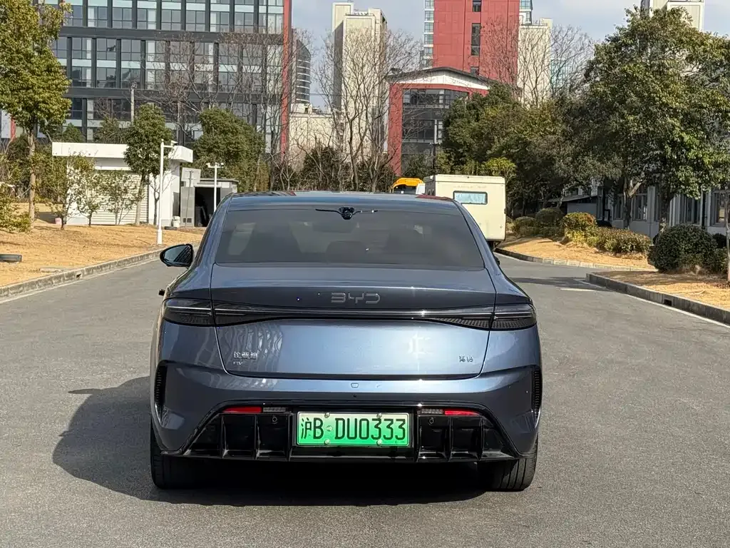 BYD Seal — фото 6