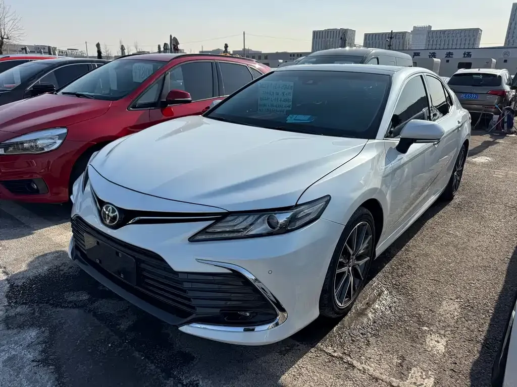 Toyota Camry 2022 из CN, фото 1