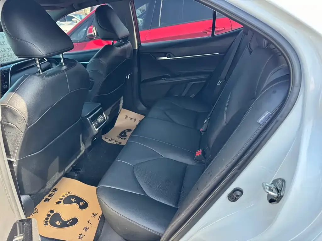 Toyota Camry 2022 из CN, фото 9