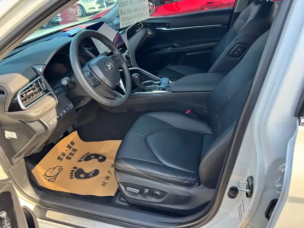 Toyota Camry 2022 из CN, фото 5