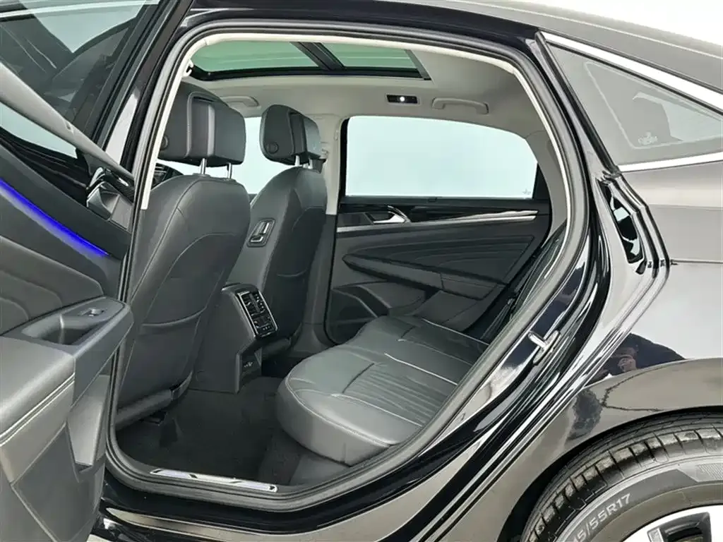 Volkswagen Passat New Energy 2024 из CN, фото 8