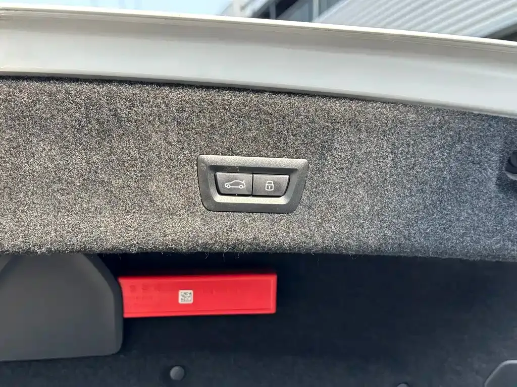 BMW 3 Series — фото 10