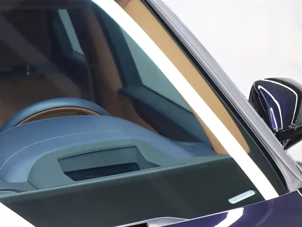 Bentley Bentayga 2022 из CN, фото 7