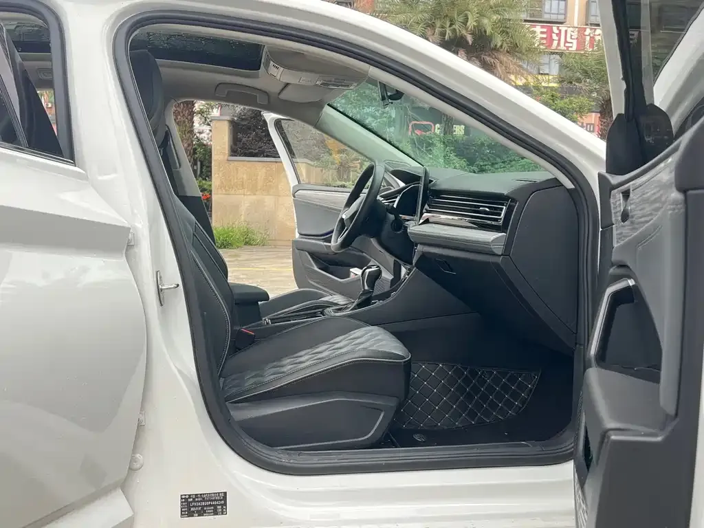 Volkswagen Sagitar 2023 из CN, фото 3