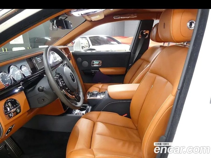 Rolls-Royce Phantom 2022 из KR, фото 7