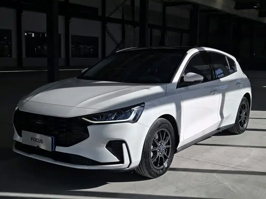 Ford Focus 2023 из CN, фото 1