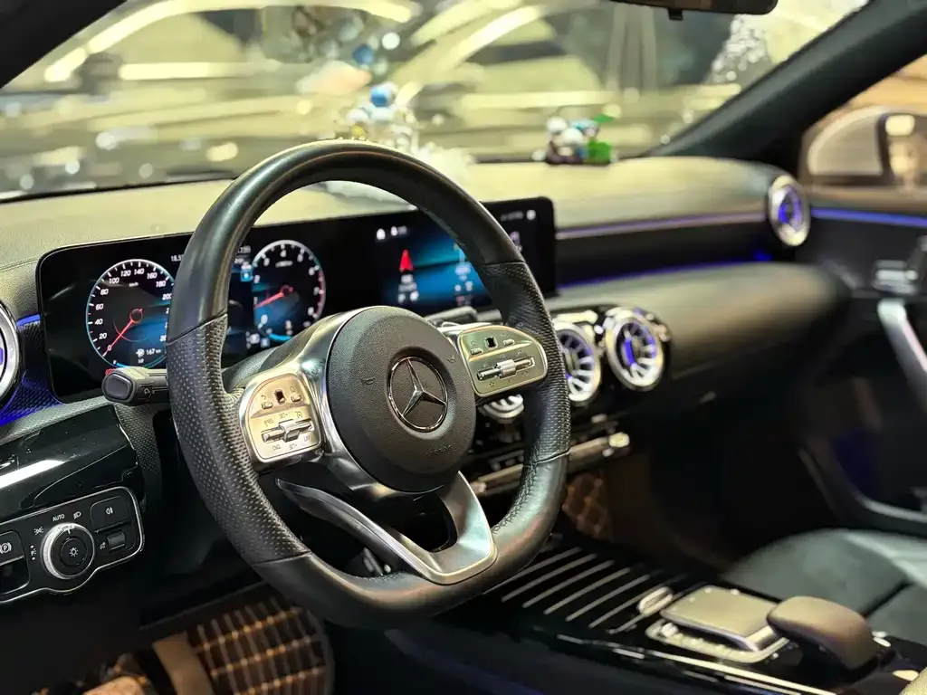 Mercedes-Benz A-Class 2023 из CN, фото 9