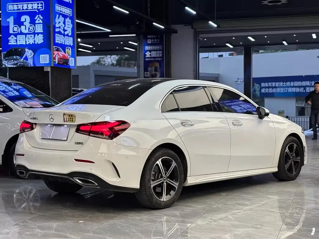 Mercedes-Benz A-Class 2023 из CN, фото 4