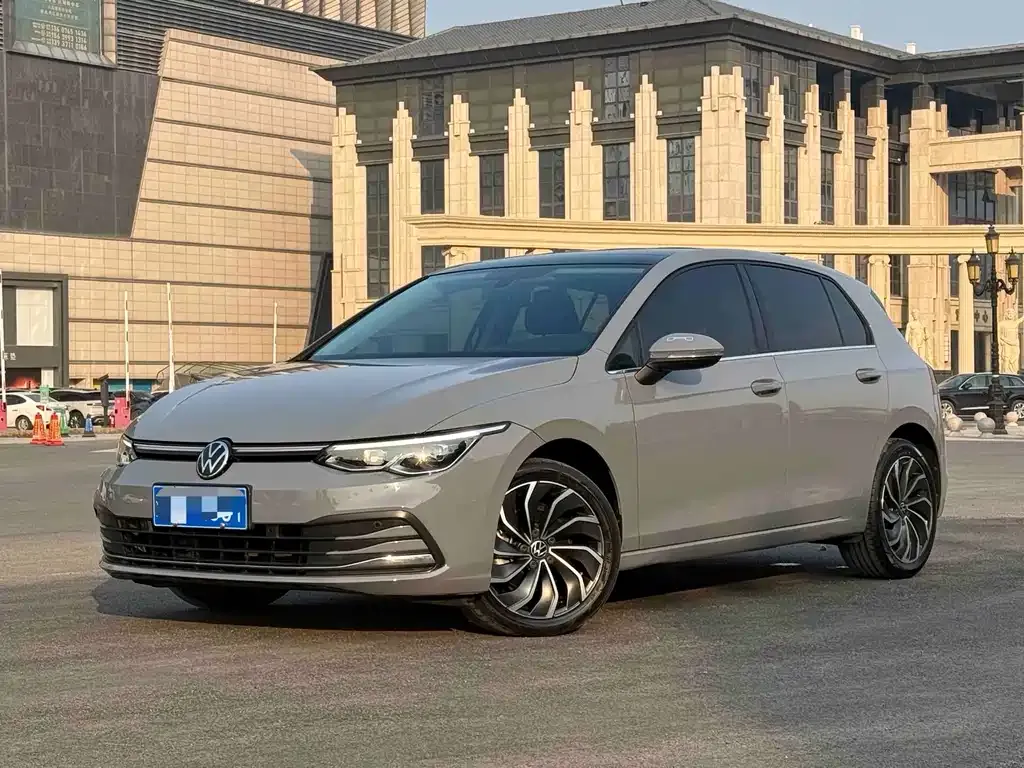 Volkswagen Golf 2022 из CN, фото 1