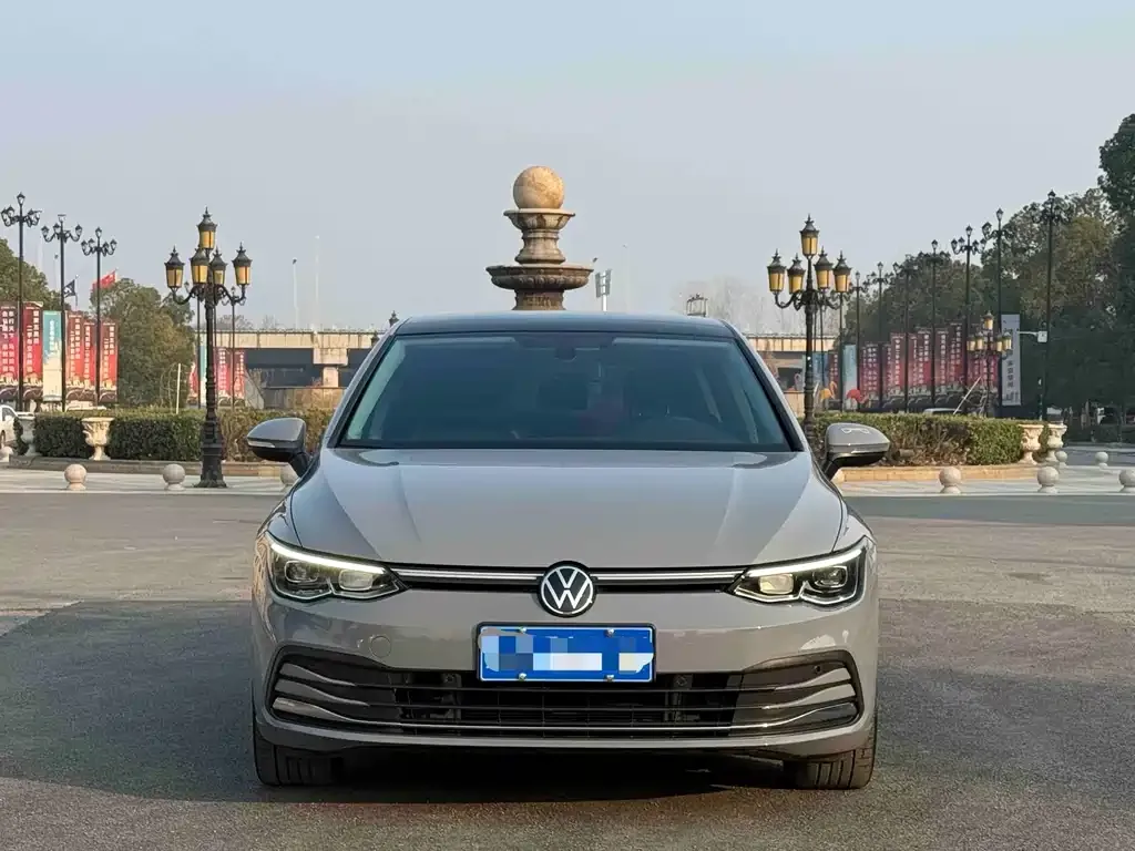 Volkswagen Golf 2022 из CN, фото 2