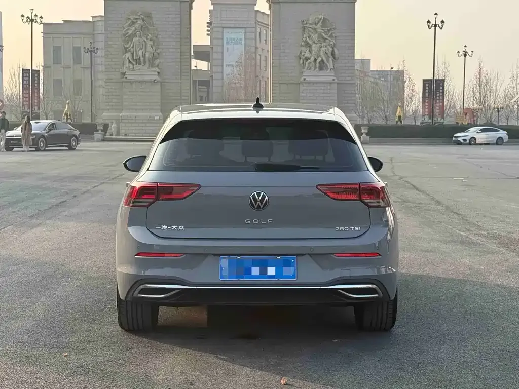 Volkswagen Golf 2022 из CN, фото 4