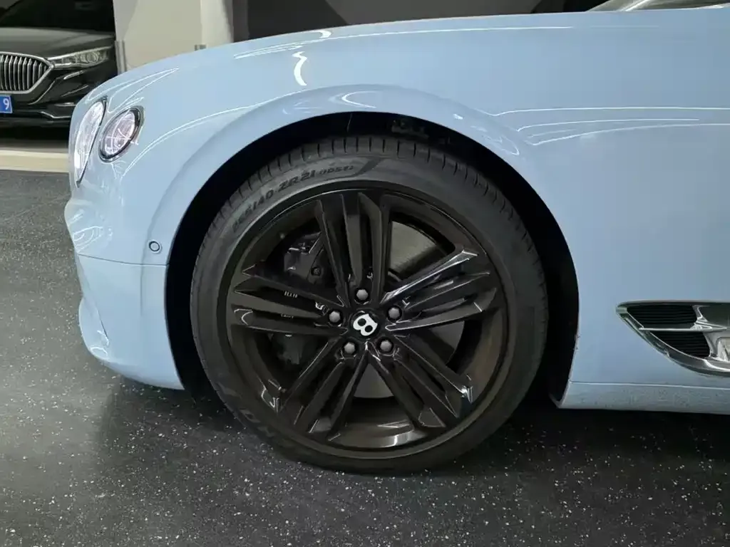 Bentley Continental 2025 из CN, фото 7