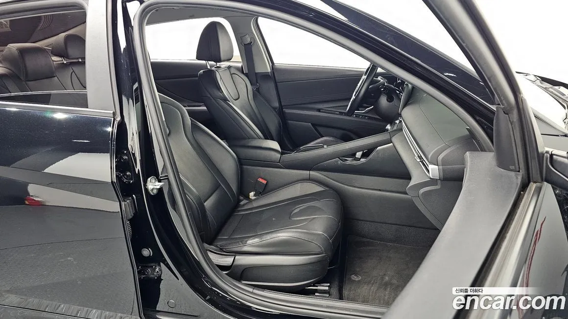 Hyundai AVANTE — фото 8