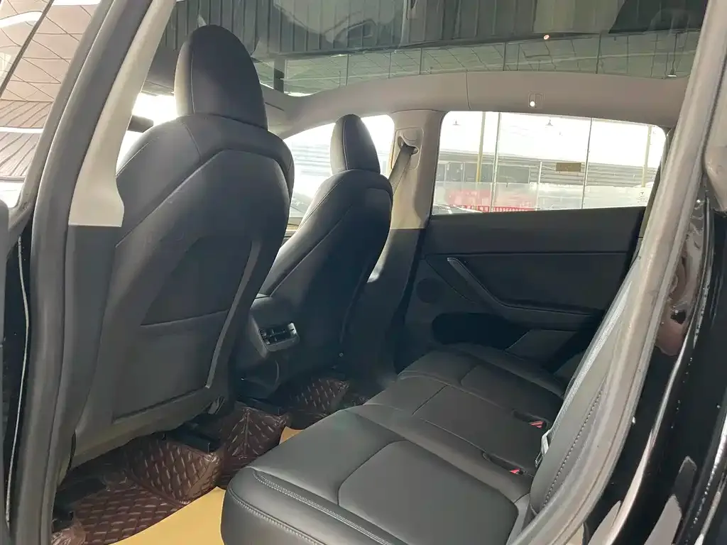 Tesla Model Y 2023 из CN, фото 10