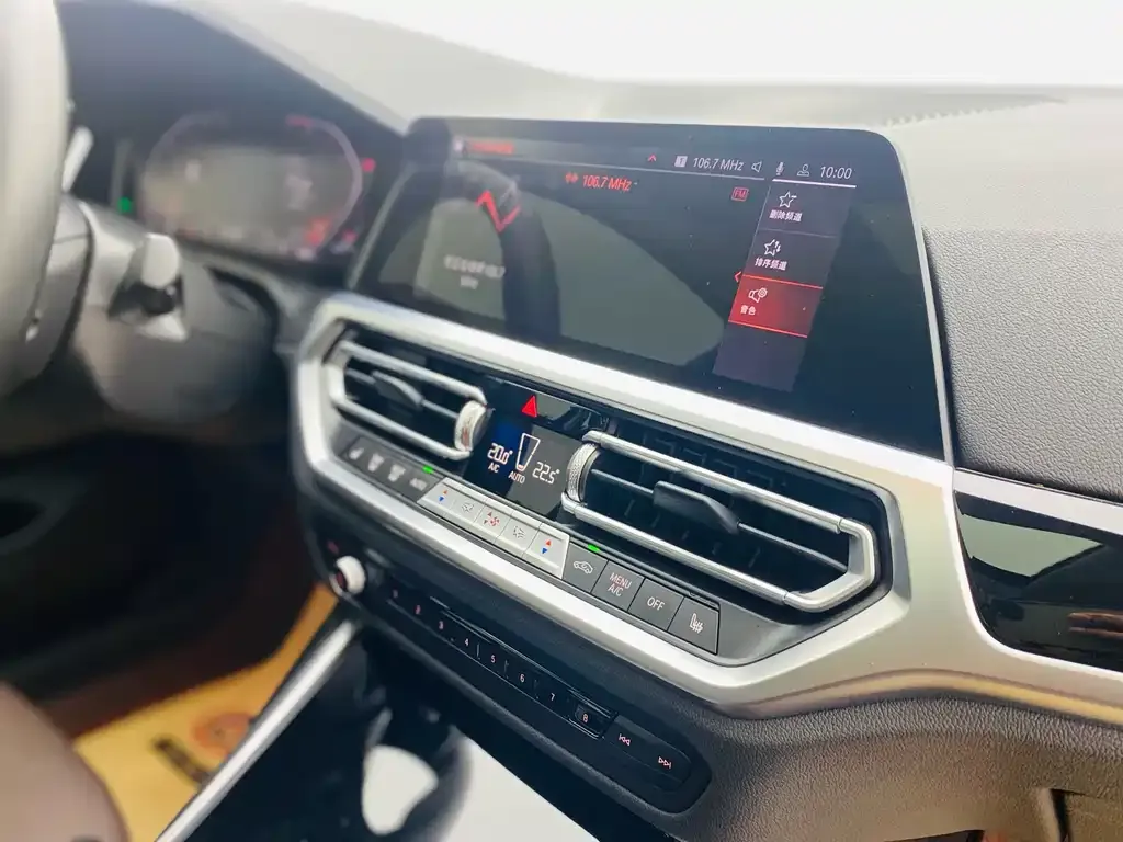 BMW 3 Series 2021 из CN, фото 9