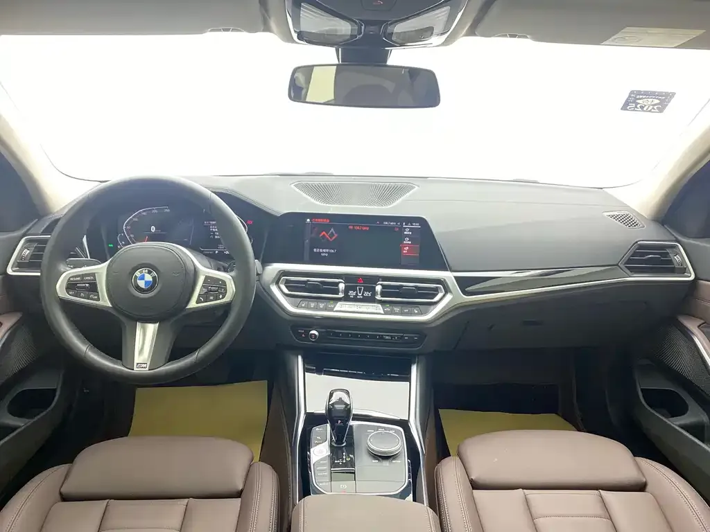 BMW 3 Series 2021 из CN, фото 2