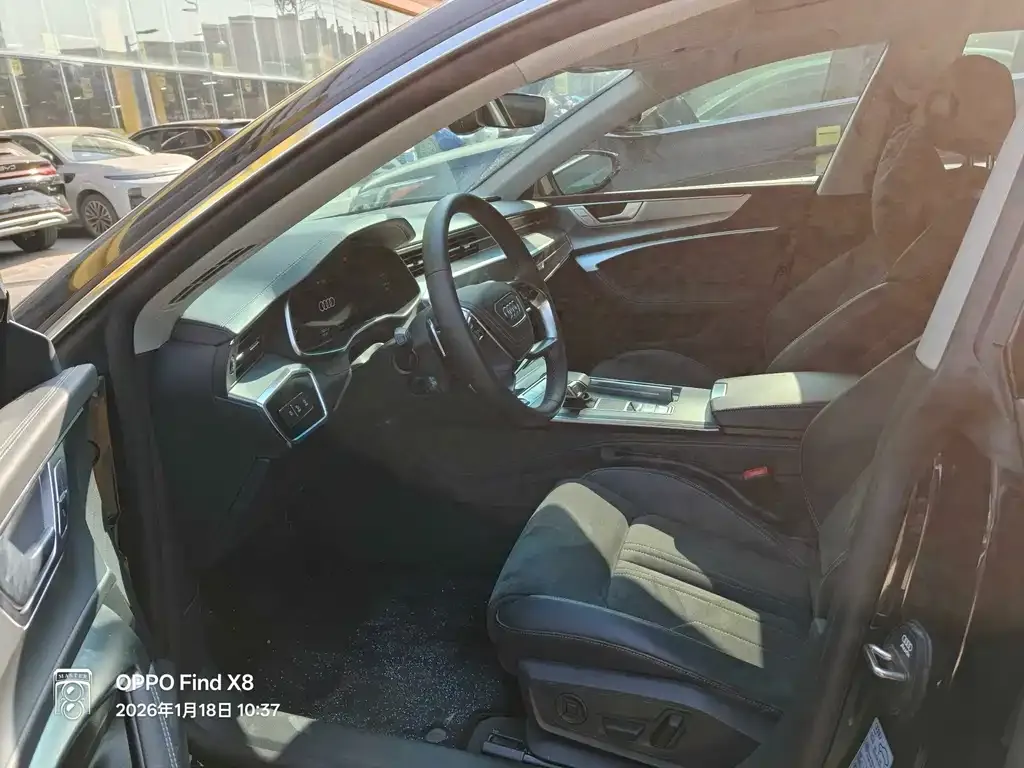Audi A7L 2025 из CN, фото 3