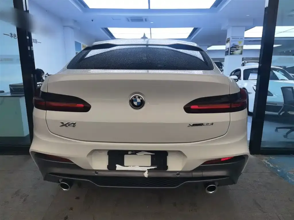 BMW X4 2021 из CN, фото 2