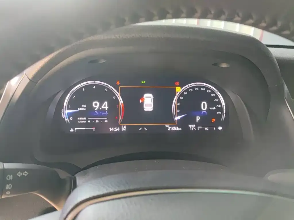 Toyota Camry 2023 из CN, фото 9